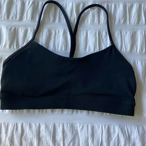 Size 6 Lululemon ‘Y’ back sports bra